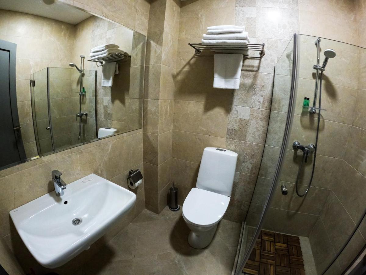 Hotel Stancia Kazbegi - City Center Buitenkant foto