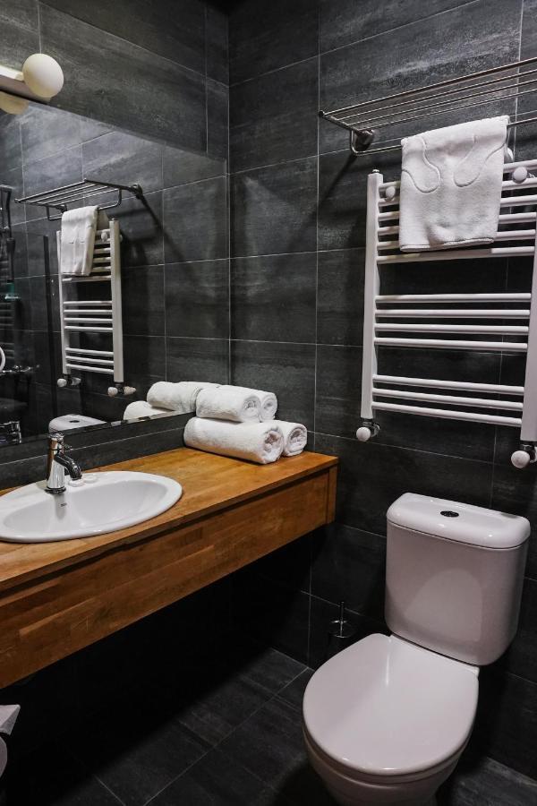 Hotel Stancia Kazbegi - City Center Buitenkant foto
