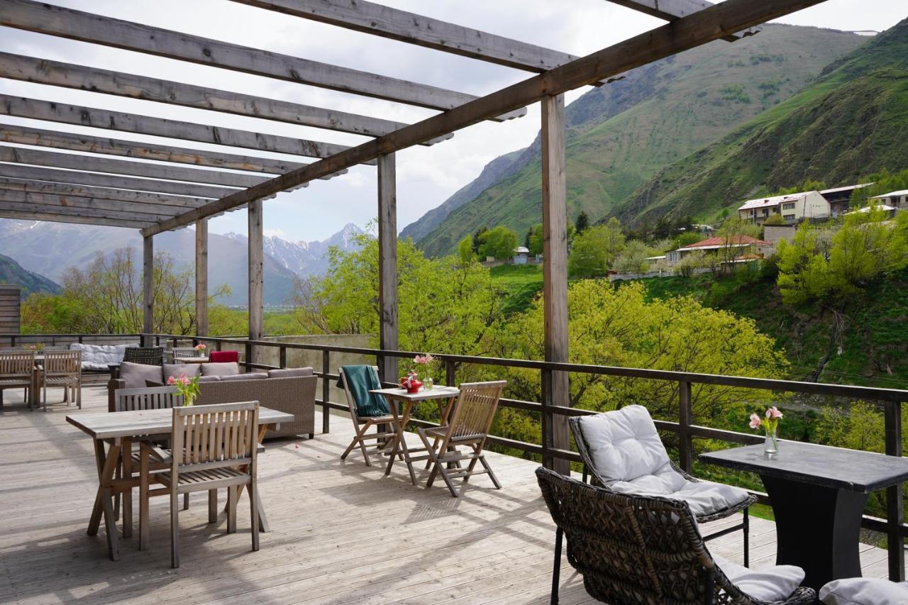 Hotel Stancia Kazbegi - City Center Buitenkant foto